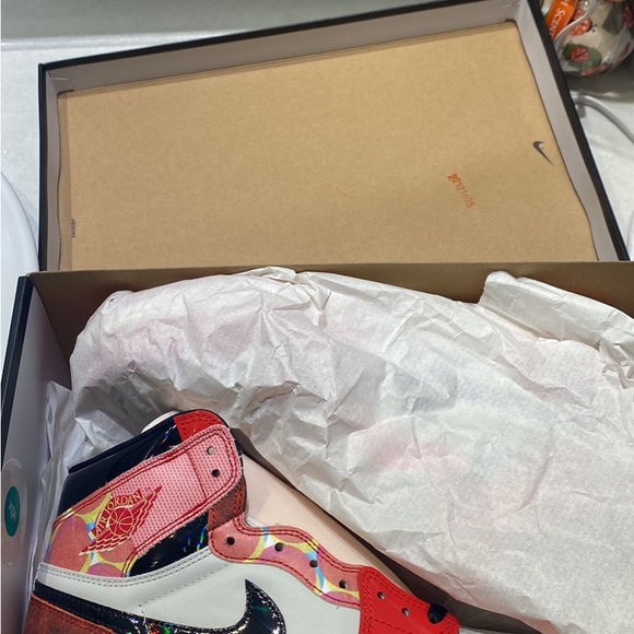 Jordan 1 spider verse - Picture 5 of 5